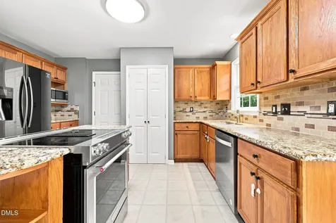 811 Teulon Way Apex NC 27502