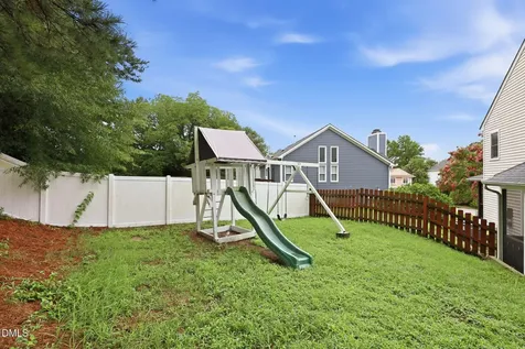 811 Teulon Way Apex NC 27502