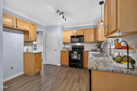 837 E Ivy Valley Drive Fuquay Varina NC 27526