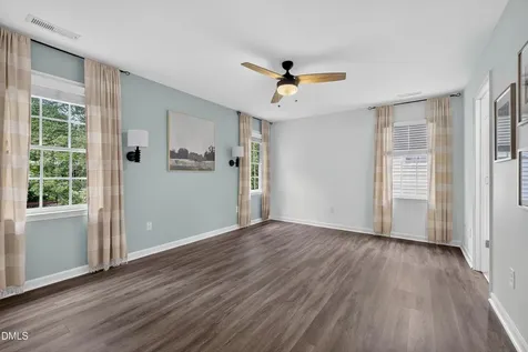 837 E Ivy Valley Drive Fuquay Varina NC 27526
