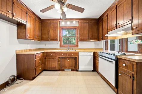 2725 Panther Drive Raleigh NC 27603
