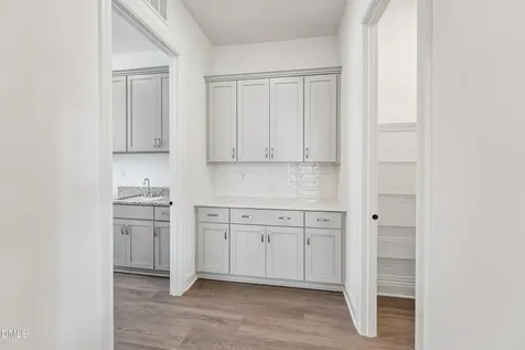 2408 Abbeyhill Drive Raleigh NC 27610