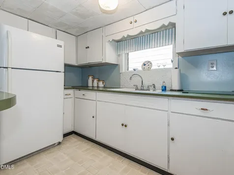5317 Pine Drive Raleigh NC 27606