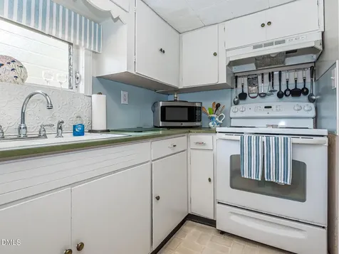 5317 Pine Drive Raleigh NC 27606
