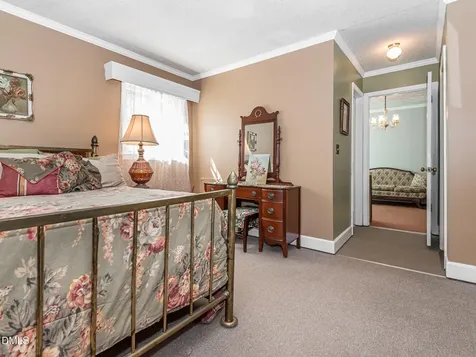 5317 Pine Drive Raleigh NC 27606