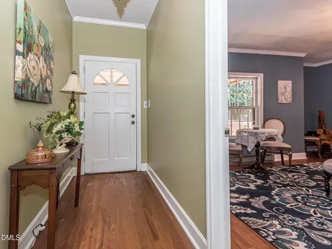 5317 Pine Drive Raleigh NC 27606