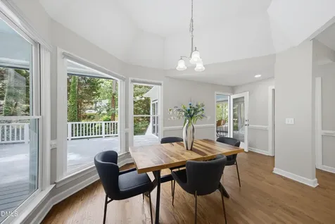 111 Burlingame Way Cary NC 27513