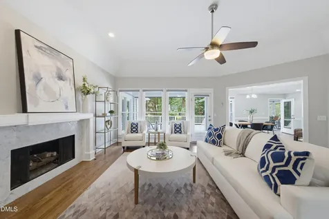 111 Burlingame Way Cary NC 27513