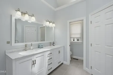 111 Burlingame Way Cary NC 27513