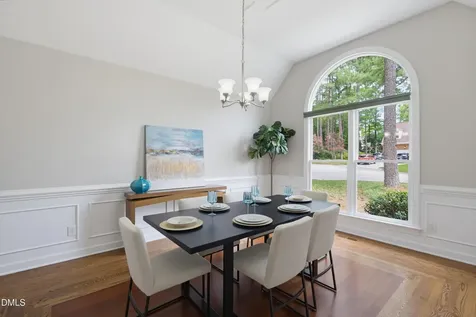 111 Burlingame Way Cary NC 27513