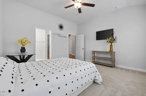 44 Heartleaf Square Youngsville NC 27596
