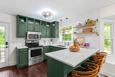 1109 Theresa Court Raleigh NC 27615