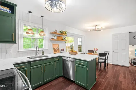 1109 Theresa Court Raleigh NC 27615