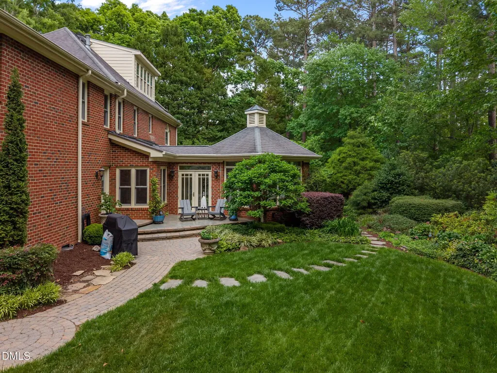 116 Grosvenor Drive Raleigh NC 27615