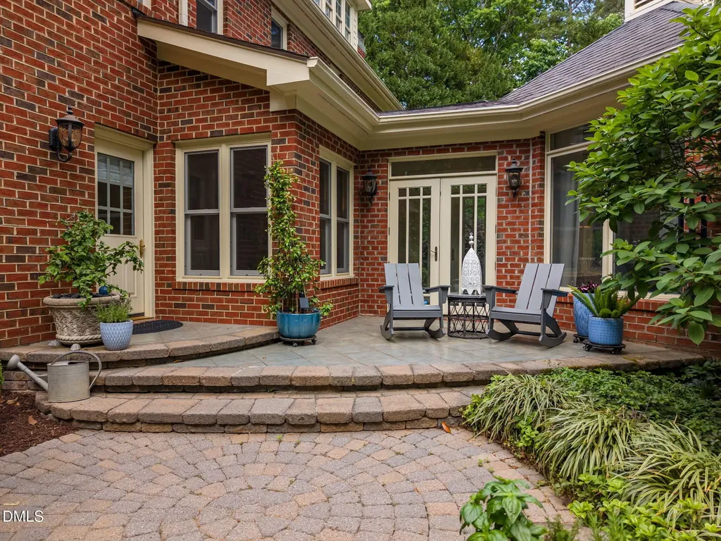116 Grosvenor Drive Raleigh NC 27615