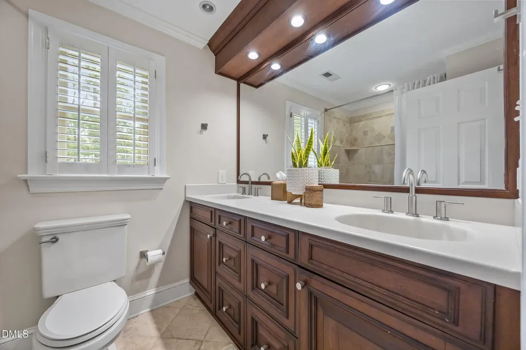 116 Grosvenor Drive Raleigh NC 27615