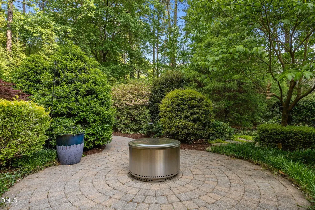 116 Grosvenor Drive Raleigh NC 27615