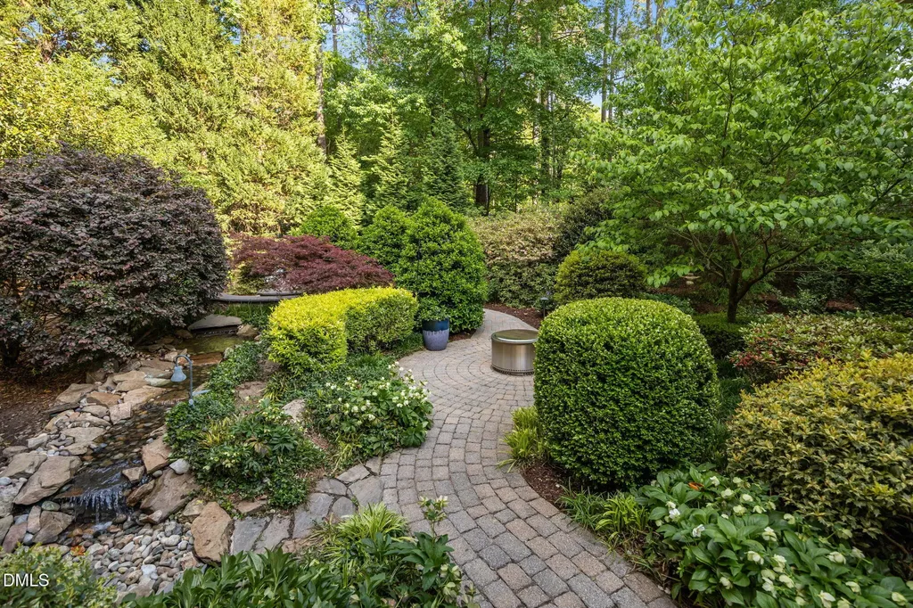 116 Grosvenor Drive Raleigh NC 27615
