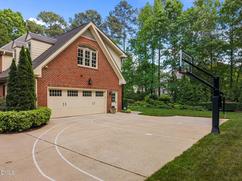 116 Grosvenor Drive Raleigh NC 27615