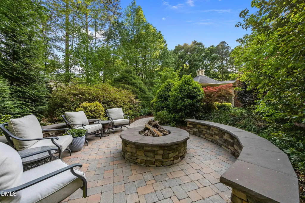 116 Grosvenor Drive Raleigh NC 27615