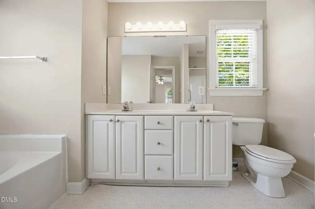 4107 Breadfruit Court Raleigh NC 27616