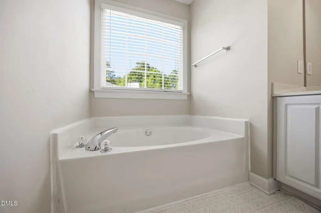 4107 Breadfruit Court Raleigh NC 27616