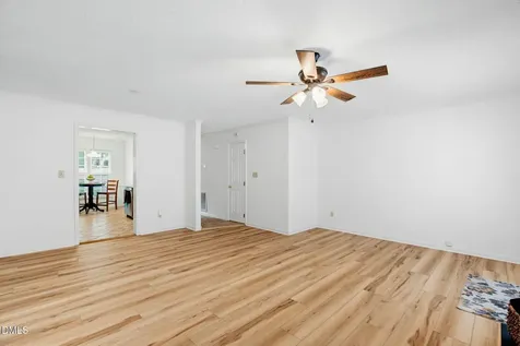 118 Greenmont Lane Cary NC 27511