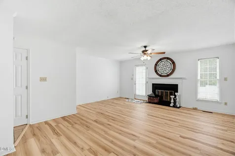 118 Greenmont Lane Cary NC 27511