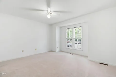 118 Greenmont Lane Cary NC 27511