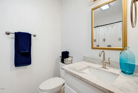 118 Greenmont Lane Cary NC 27511