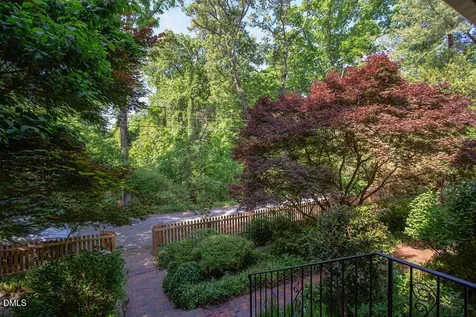 8 Cobb Terrace Chapel Hill NC 27514