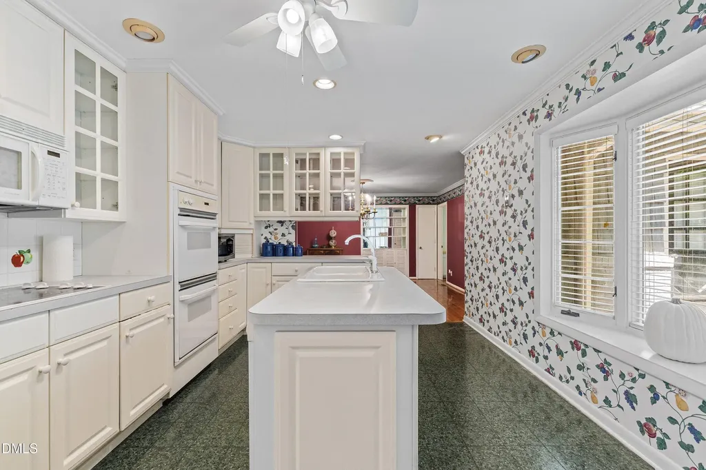 3211 Plantation Road Raleigh NC 27609