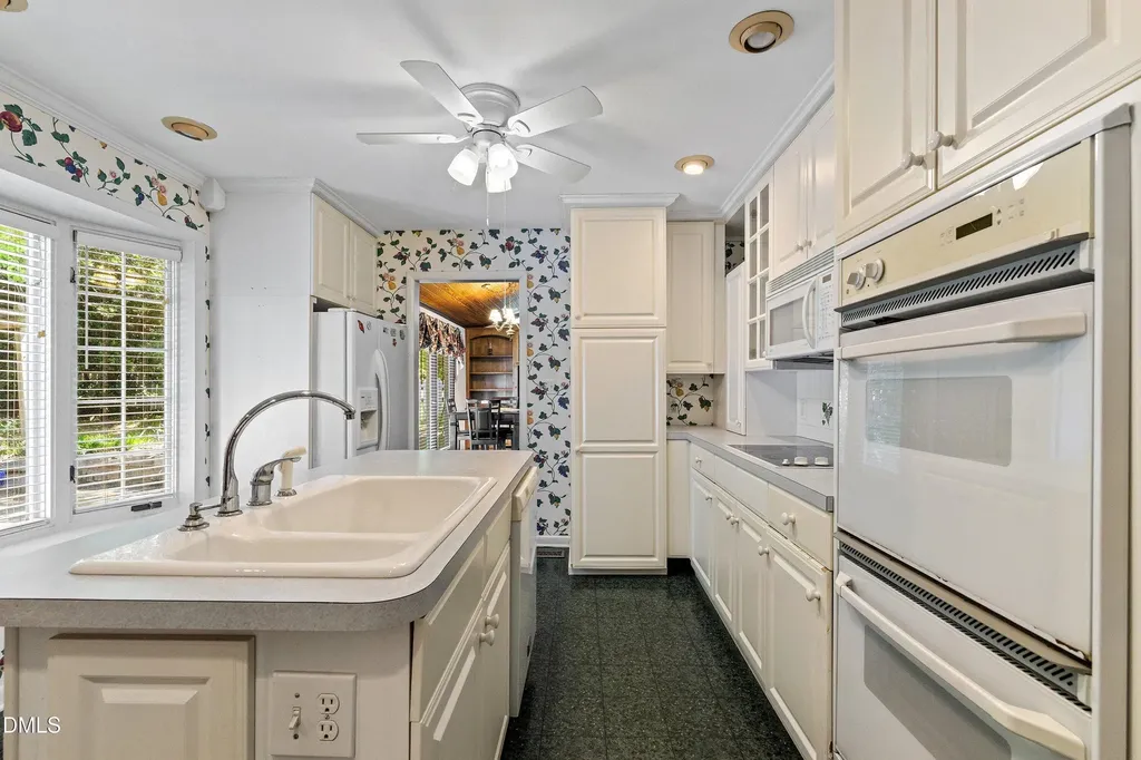 3211 Plantation Road Raleigh NC 27609