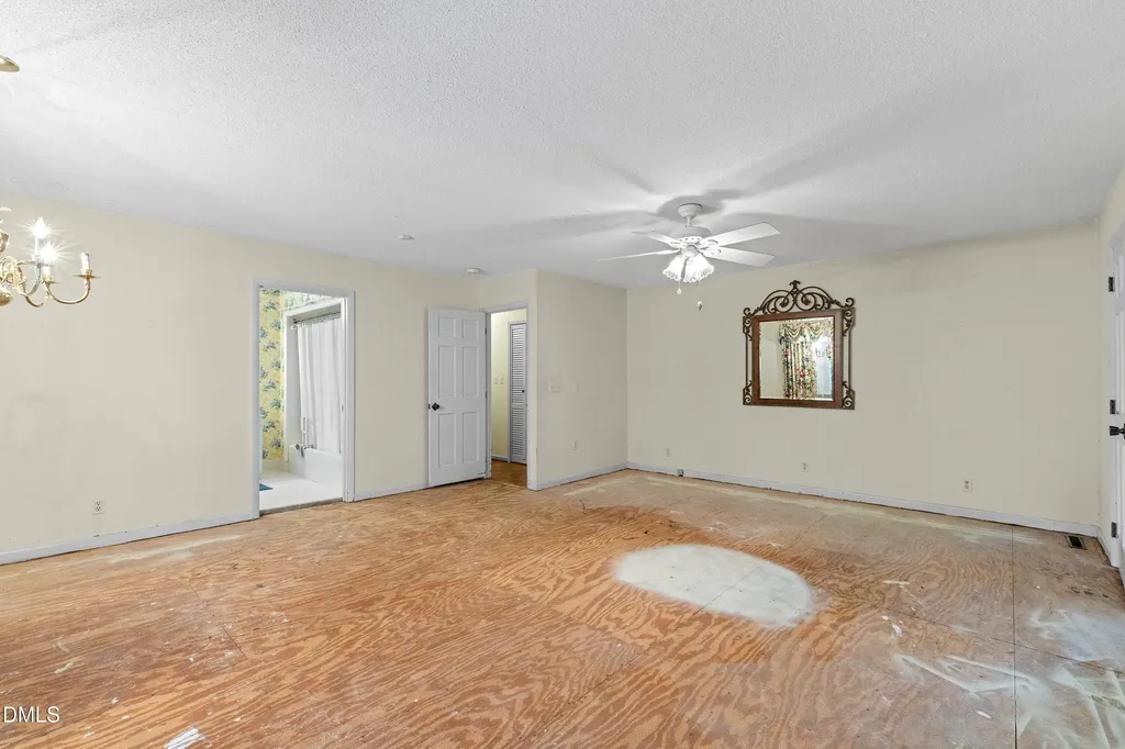 3211 Plantation Road Raleigh NC 27609