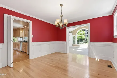 3218 Oak Grove Circle Raleigh NC 27607