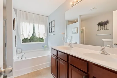 624 Collington Drive Mebane NC 27302