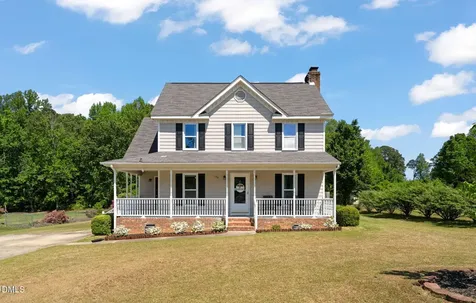 150 Brett Circle Benson NC 27504