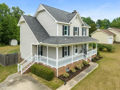 150 Brett Circle Benson NC 27504