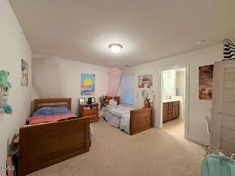 735 Lampwick Lane Cary NC 27513