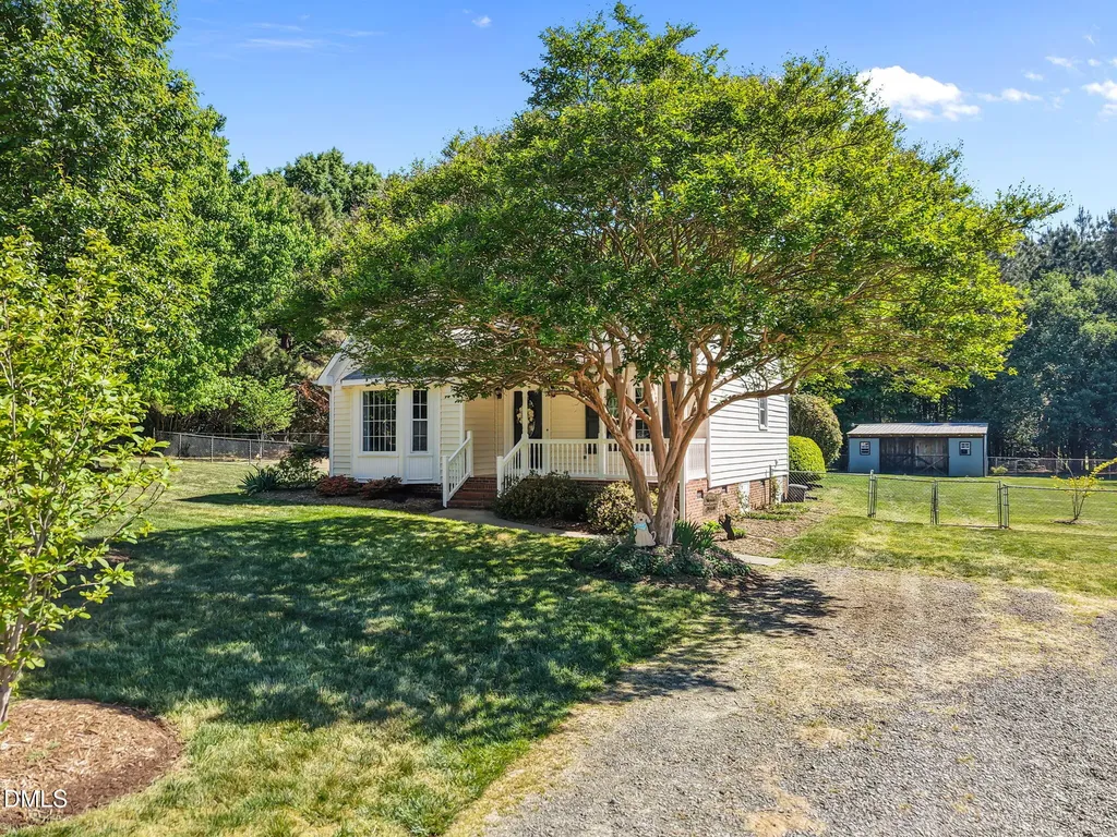 4034 Oak Valley Drive Stem NC 27581