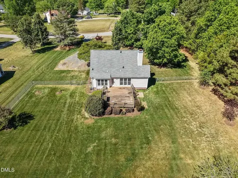4034 Oak Valley Drive Stem NC 27581
