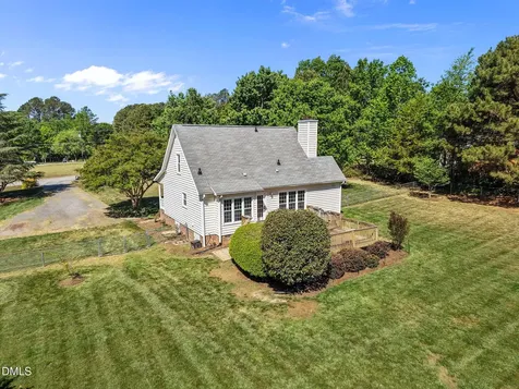 4034 Oak Valley Drive Stem NC 27581