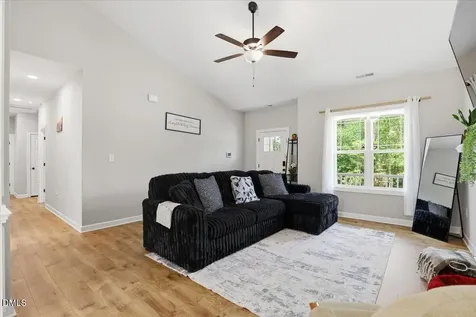 78 Pedestal Court Zebulon NC 27597