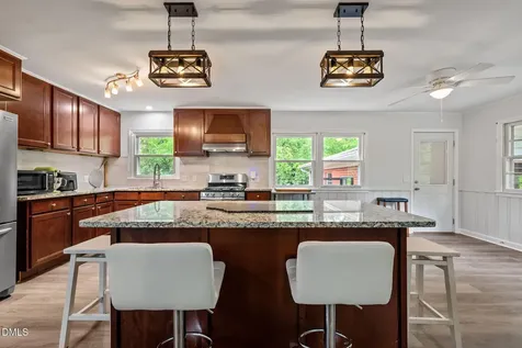 614 Ridgeway Drive Burlington NC 27217
