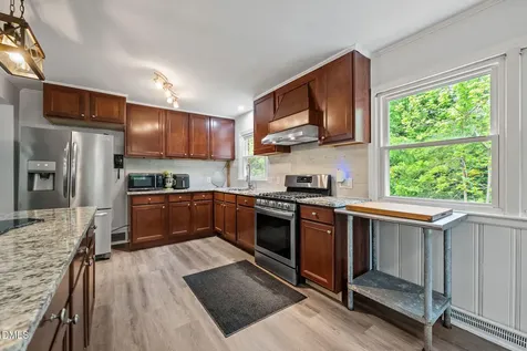 614 Ridgeway Drive Burlington NC 27217