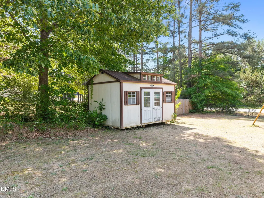 1317 Broken Branch Court Raleigh NC 27610