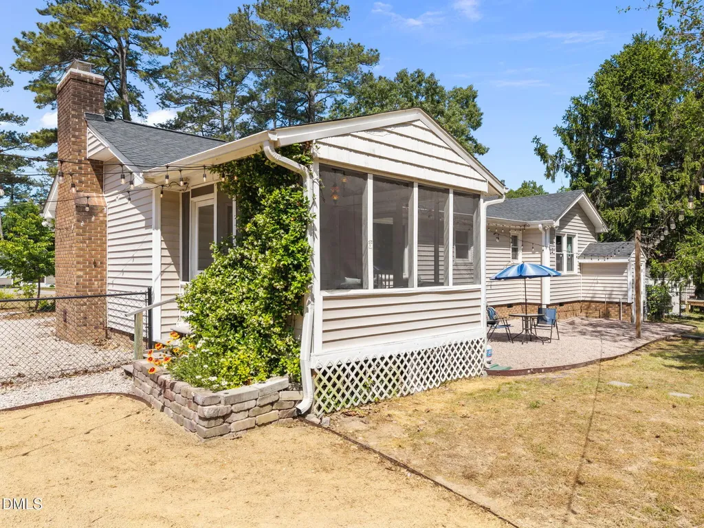 1317 Broken Branch Court Raleigh NC 27610