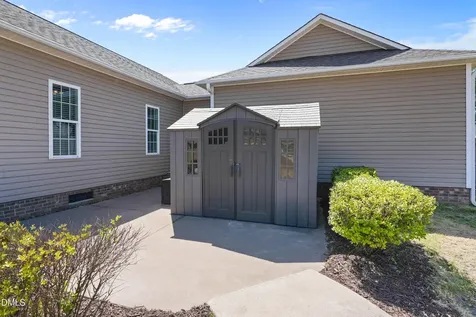 116B Willa Chase Court Benson NC 27504
