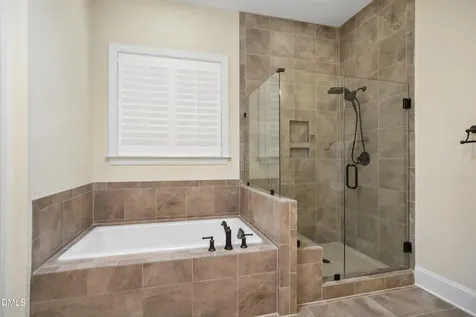 147 Glenpark Place Cary NC 27511