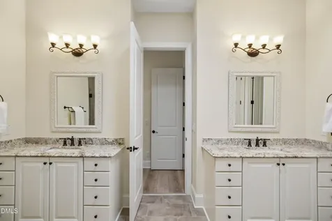 147 Glenpark Place Cary NC 27511